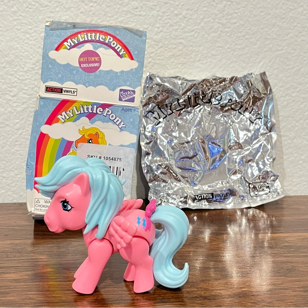 MLP Hot Topic Exclusive Action Vinyls The Loyal Subjects Los Angeles Firefly